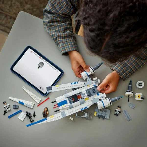 LEGO® Star Wars™ - Nava stelara U-Wing a rebelilor 75399, 594 piese - imagine 6