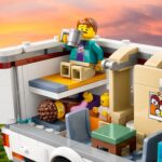 LEGO® City - Rulota pentru aventuri de vacanta 60454, 385 piese - imagine 6