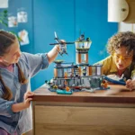 LEGO® City - Insula-inchisoare 60419, 980 piese - imagine 5