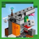 LEGO® Minecraft® - Intalnirea cu Temnicerul 21274, 238 piese - imagine 6