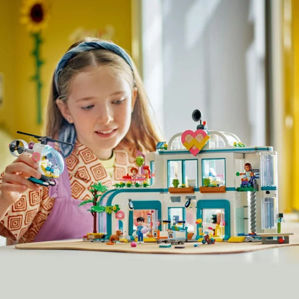 LEGO® Friends - Spitalul orasului Heartlake 42621, 1045 piese - imagine 5