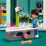 LEGO® Friends - Spitalul orasului Heartlake 42621, 1045 piese - imagine 9