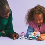 LEGO® Friends - Furgoneta de inghetata in orasul Heartlake 42644, 92 piese - imagine 5