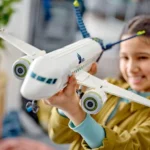 LEGO® City - Avion de pasageri 60367, 913 piese - imagine 6