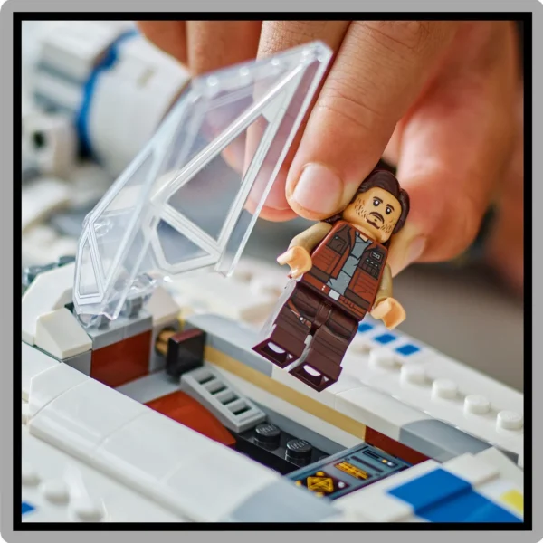 LEGO® Star Wars™ - Nava stelara U-Wing a rebelilor 75399, 594 piese - imagine 9