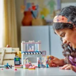 LEGO® Friends - Salon de coafura si magazin de accesorii 42662, 347 piese - imagine 5