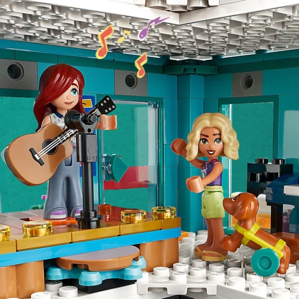LEGO® Friends - Centrul comunitar din orasul Heartlake 41748, 1513 piese - imagine 7