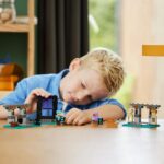 LEGO® Minecraft® - Armuraria 21252, 203 piese - imagine 5