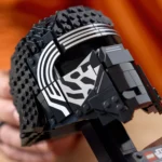 LEGO® Star Wars™ - Casca lui Kylo Ren™ 75415, 529 piese - imagine 7