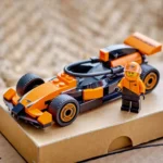 LEGO® City - Pilot F1® cu masina de curse McLaren 60442, 86 piese - imagine 6