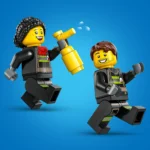 LEGO® City - Autospeciala de pompieri cu scara 60463, 82 piese - imagine 8