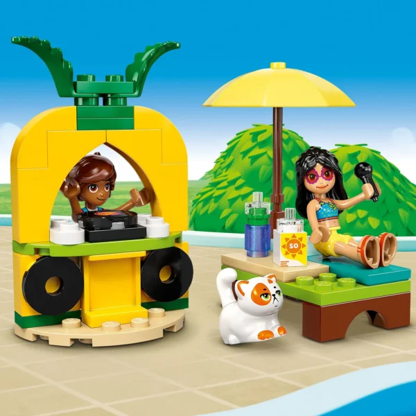 LEGO® Friends - Petrecere la piscina cu unicornul si flamingo 42658, 99 piese - imagine 7
