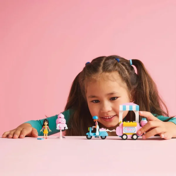 LEGO® Friends - Taraba cu vata de zahar si scuter 42643, 110 piese - imagine 5