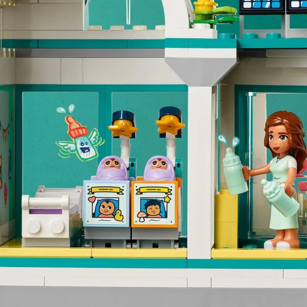 LEGO® Friends - Spitalul orasului Heartlake 42621, 1045 piese - imagine 7
