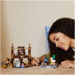 LEGO® Minecraft™ - Ring de lupta la conacul din padure 21272, 491 piese - imagine 4