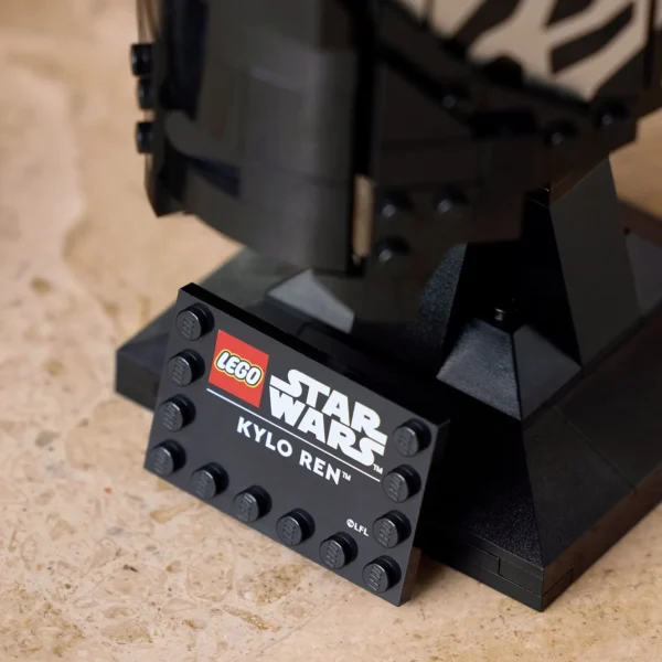 LEGO® Star Wars™ - Casca lui Kylo Ren™ 75415, 529 piese - imagine 9