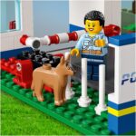 LEGO® City - Sectie de politie 60316, 668 piese - imagine 9