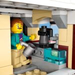LEGO® City - Rulota pentru aventuri de vacanta 60454, 385 piese - imagine 8