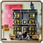 LEGO® Harry Potter™ - Magazinul de baghete Ollivander si magazinul de haine al lui Madam Malkin 76439, 744 piese - imagine 9
